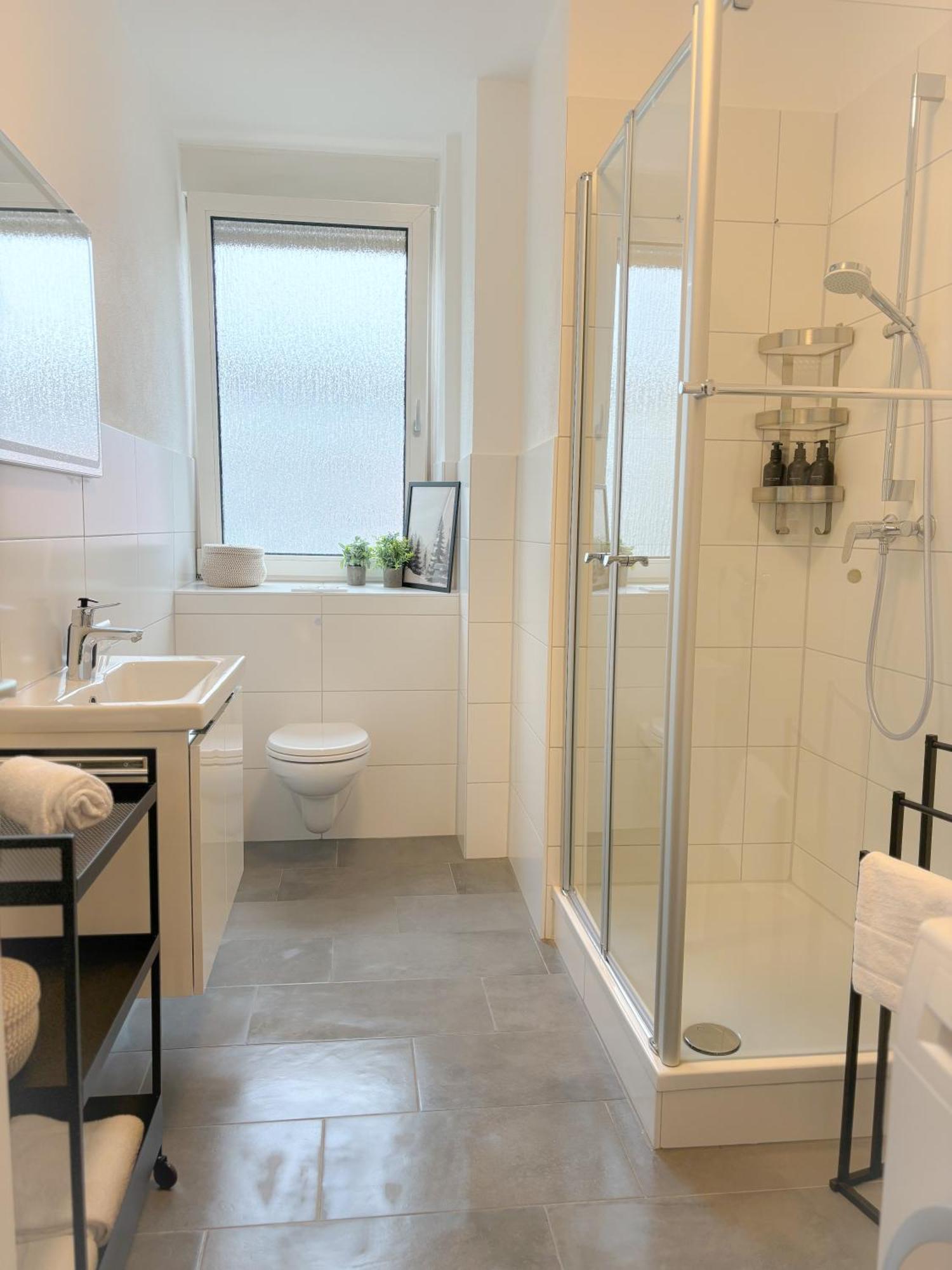 Helles City Apartment Fuer Familien & Gruppen Neu-Ulm Exterior foto